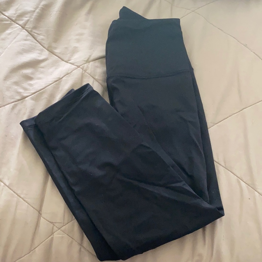 Victoria’s Secret Sport Capri leggings